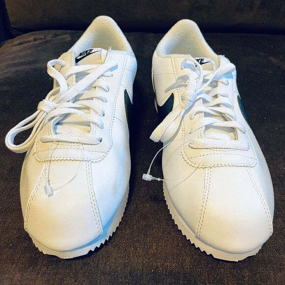Nike Basic Cortez Men’s Size 8 White And Black 819719-100 Mint Condition - Picture 2 of 9